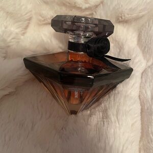 Lancome La Nuit Trésor Perfume